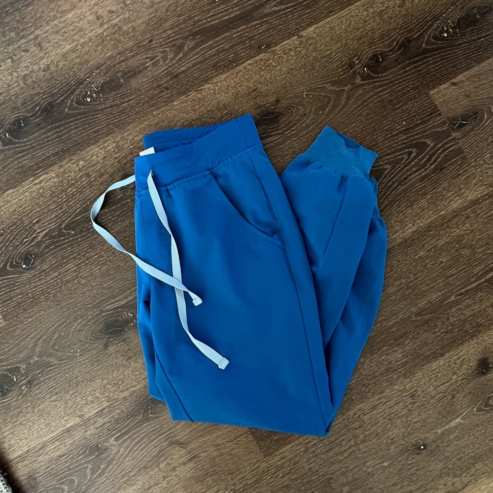Figs Jogger Scrubs